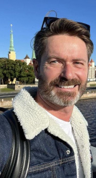 Thomas, 62, United States