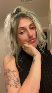 Jenny, 27, United States