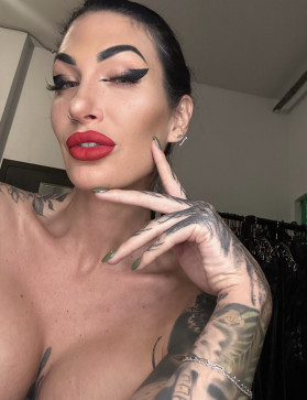 Mistresss Damazonia, 33, United States