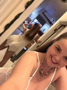 Miss, 28, United States