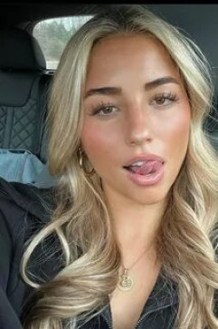 Lisa, 29, United States