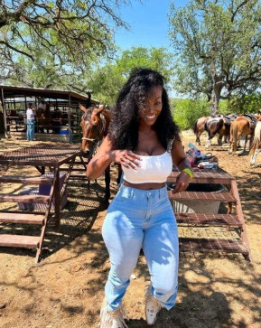 Jane Sanchez, 18, United States