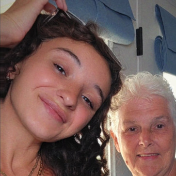 Ellen, 30, United States