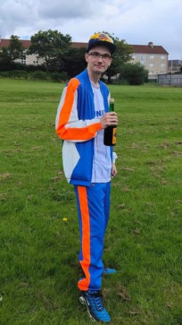 Mark Livingstone, 32, United Kingdom