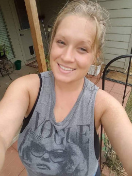 Elizabeth, 40, United States