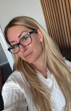 Brenda Howard, 45, United States