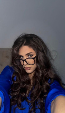 Reneeforu, 30, United States