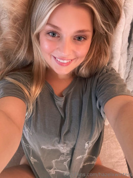 Enila 009, 18, United States