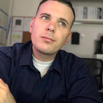 Mason, 43, United States