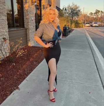 Tina Victoria, 30, United States