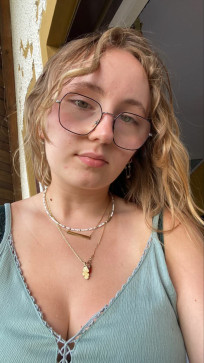 Emma, 20, United States