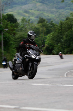 D Mon, 27, Philippines