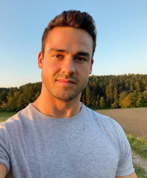 Davidsmith, 27, United States