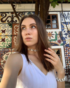 Ava Mitchell, 39, United States