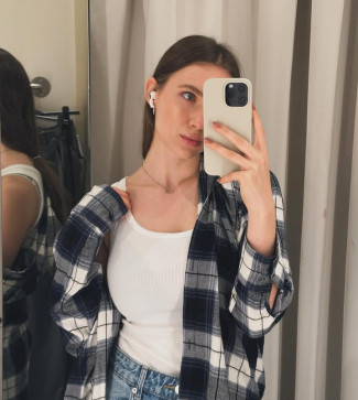 Sofia Rojas, 38, United States