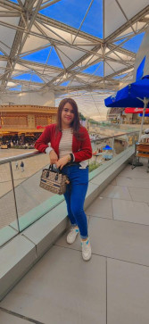 Elisa, 18, United States