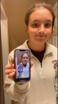 Laura, 20, United States