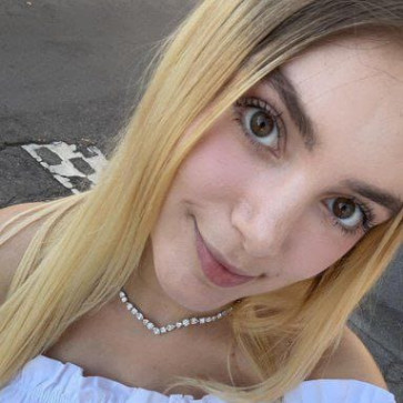 Selzy, 25, United States