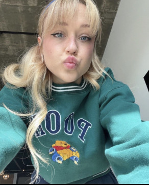 Stella, 30, United States