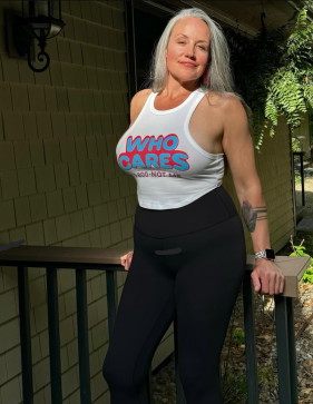 Beautiful Tara, 44, United States