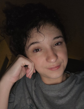 Ellen, 30, United States