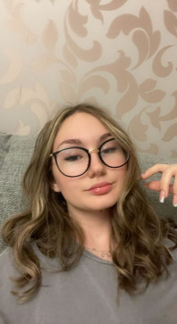 Hannah, 29, United States