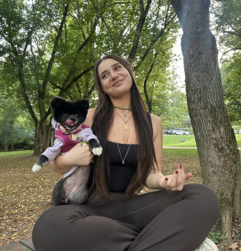 Amelia, 26, United States