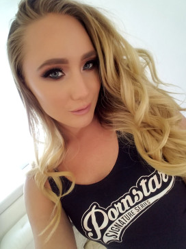 Amelia Campbell, 27, United States