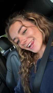 Vivian Anderson, 24, United States