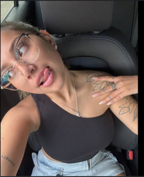 Rossana, 25, United States