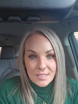 Laura, 23, United States