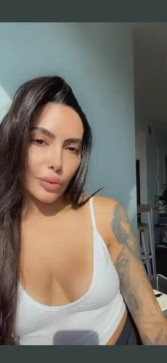 Jessica Brown, 32, United States