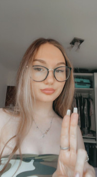 Jemma, 25, United States