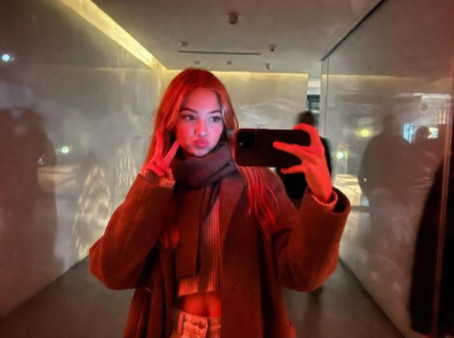 Emma Queen, 22, United States