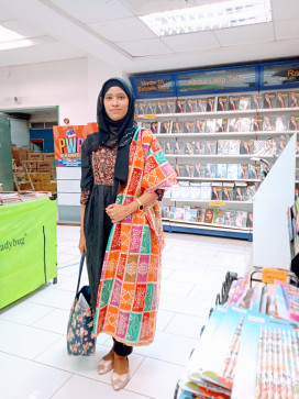 Farhana, 38, Malaysia