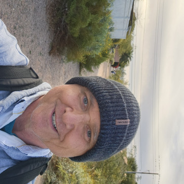 Robert, 57, United States