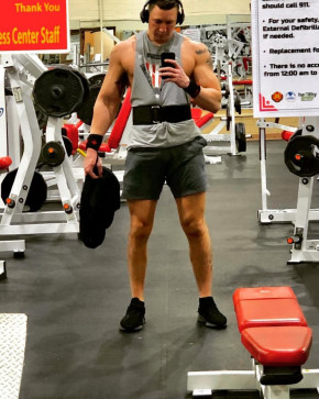 Raymond, 40, United States