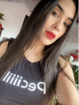 Bella Wilson, 18, United States