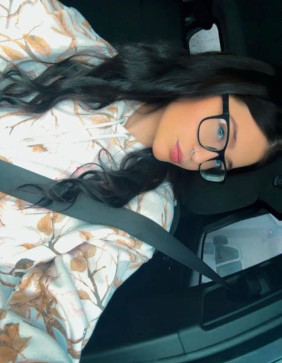 Sarah, 27, United States