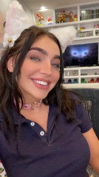 Rendana, 26, United States