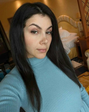 Ella Roy, 25, United States