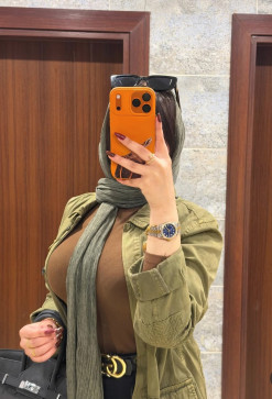 Busty Numeraaaaahh, 28, India