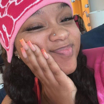 Stella, 32, United States