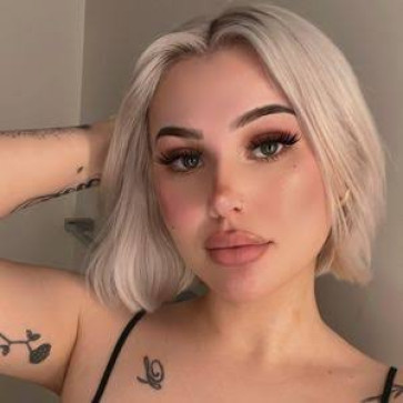 Lisa Rose, 32, United States