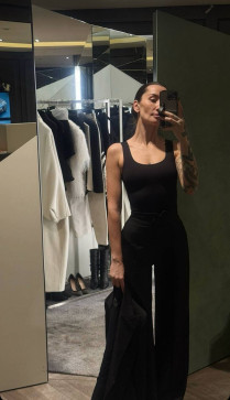 SelectedFew, 29, United States