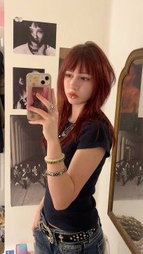 Clara, 20, Australia