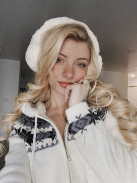 Debra, 27, United States