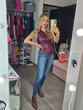 Sonia, 32, United States