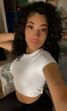 Stephanie Clara, 30, United States