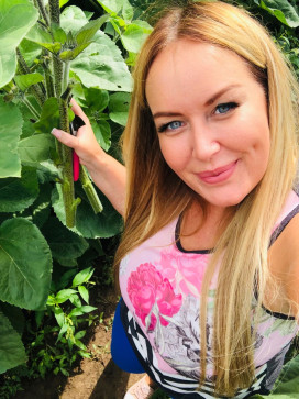 Amanda1122, 33, United States